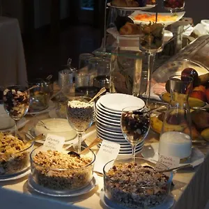 https://villa-am-schlosspark.getmunichhotels.com